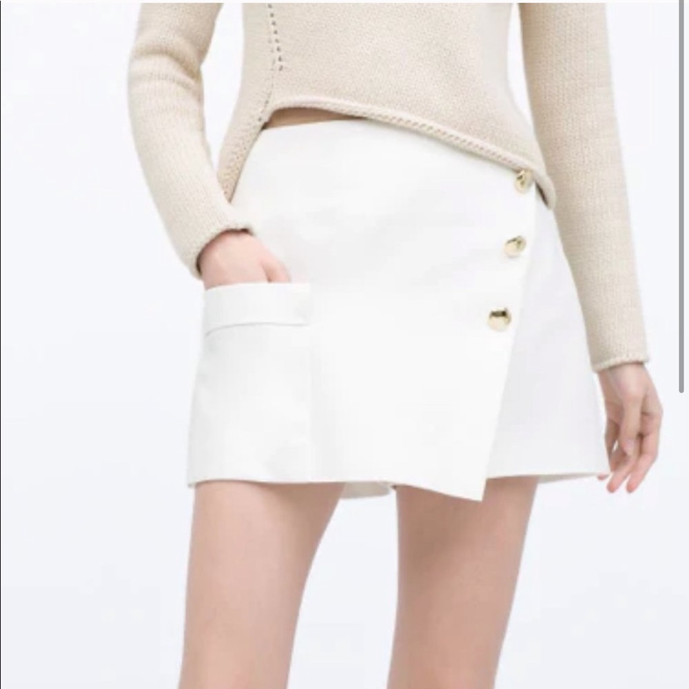 Zara white skort with gold buttons